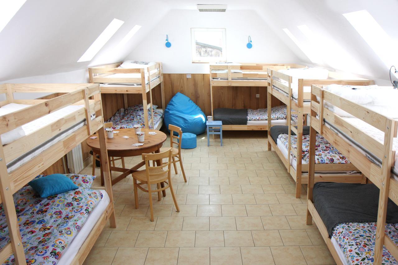 Folk Hostel Познань Экстерьер фото