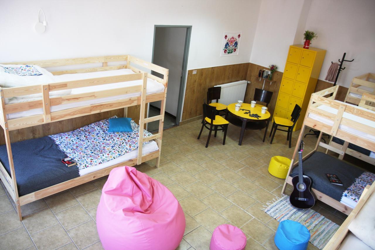 Folk Hostel Познань Экстерьер фото