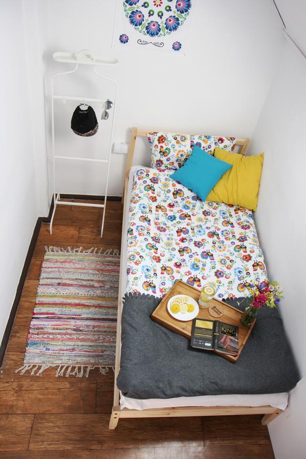 Folk Hostel Познань Экстерьер фото